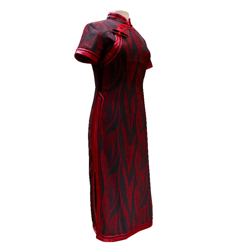 Formal Outfit Short Sleeve Qipao - Geo Red