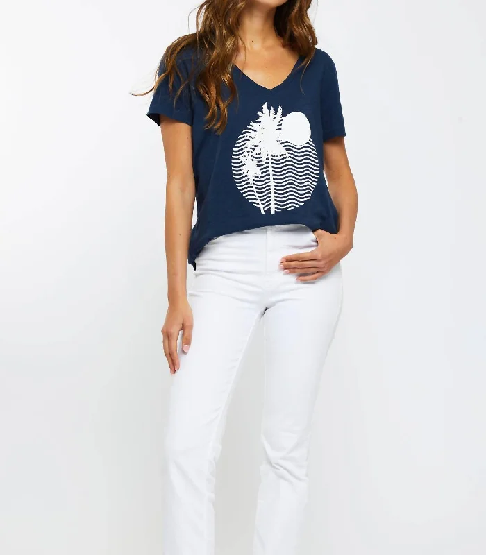 Womens Paradise V-Neck In Navy